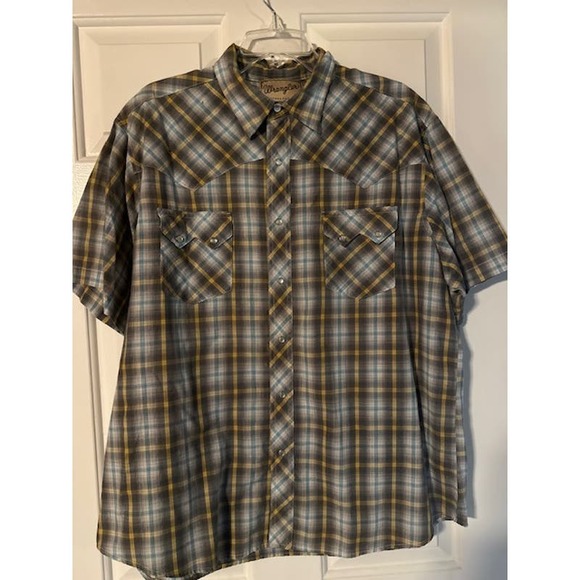 Men's Pearl Snap Button Western Shirt by Wrangler - Picture 1 of 5
